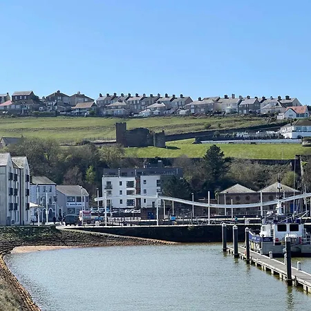 Lovely 2bed With Sea Views Apartament Whitehaven