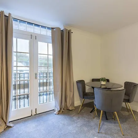 Lovely 2bed With Sea Views