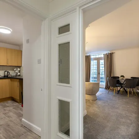 Lovely 2bed With Sea Views *